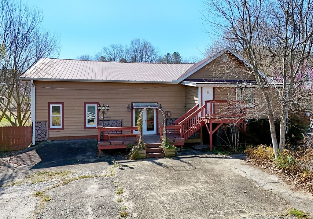 114 Kimsey Street, Blairsville GA 30512 - Photo