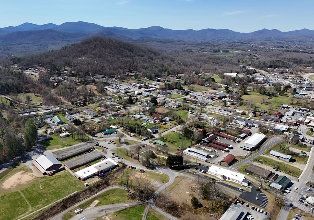 114 Kimsey Street, Blairsville GA 30512 - Photo
