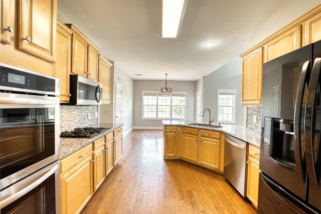 8945 Creekstone Place, Gainesville GA 30506 - Photo