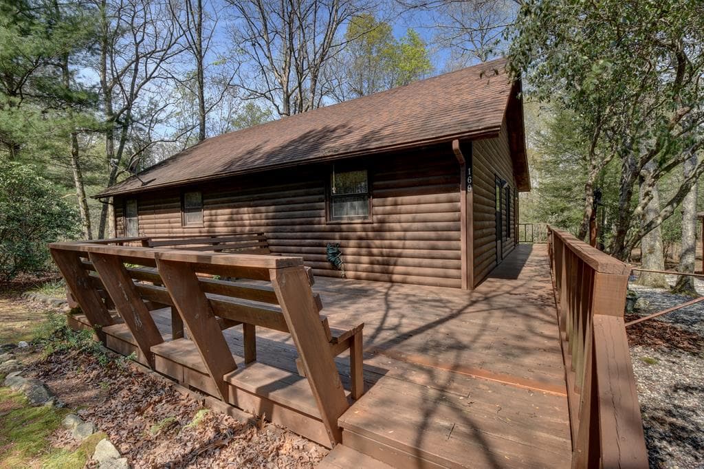 169 Wildhorse Cove Circle, Cleveland GA 30528 - Photo