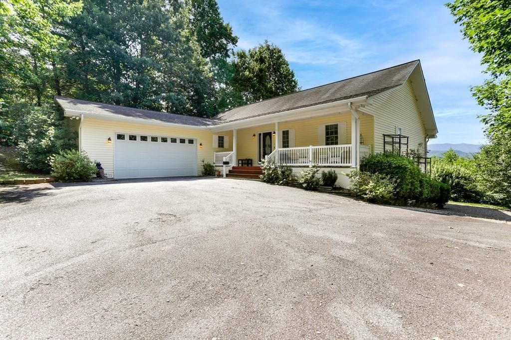 847 Scarletts Way, Young Harris GA 30582 - Photo