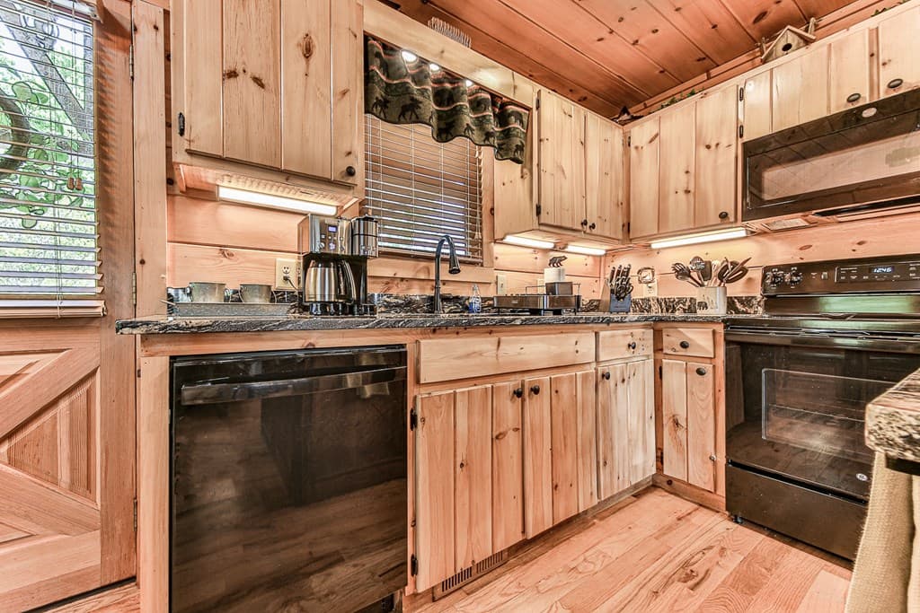 88 Black Gum Lane, Blue Ridge GA 30513 - Photo