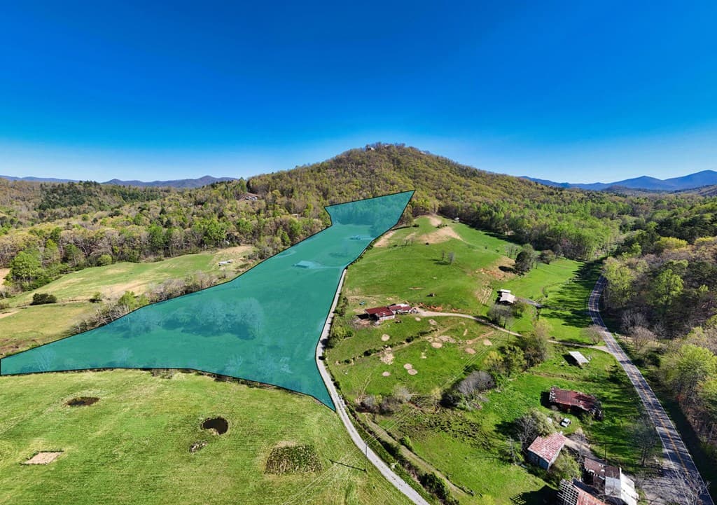 1735 Downings Creek Road, Hayesville SC 29804 - Photo