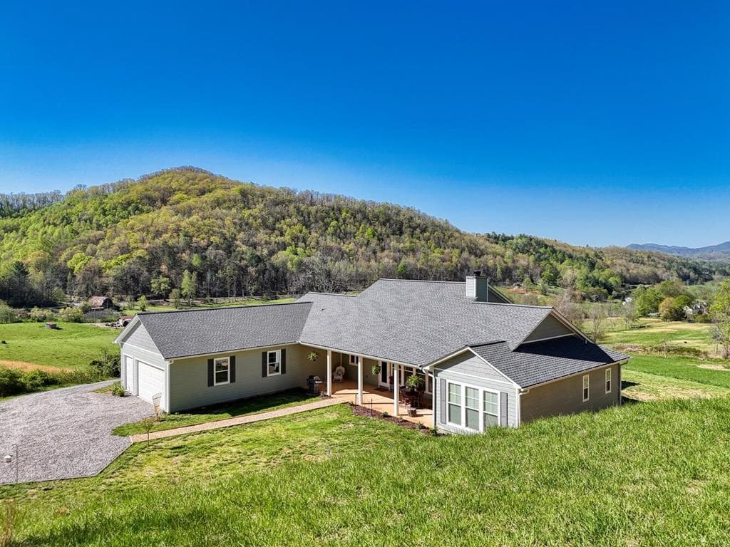 1735 Downings Creek Road, Hayesville SC 29804 - Photo