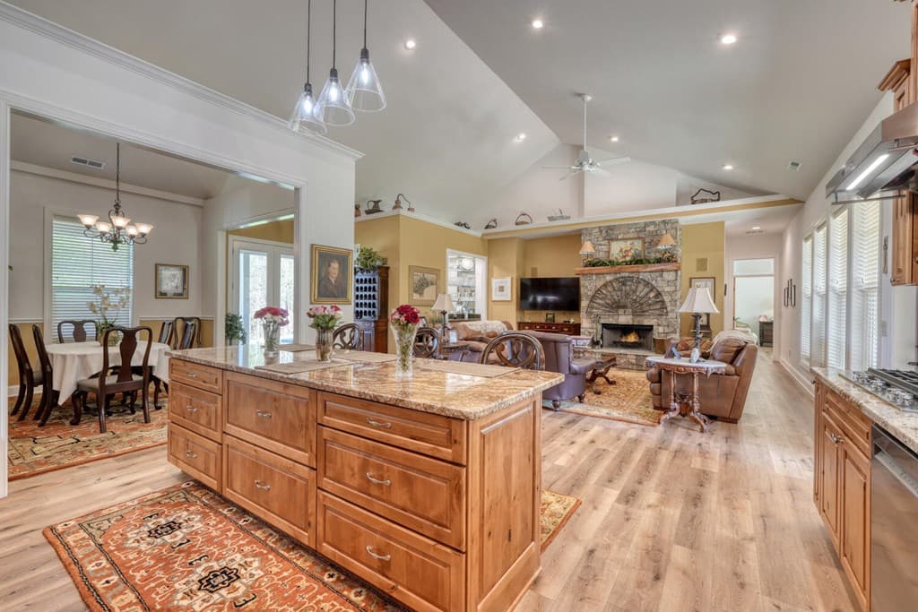 1735 Downings Creek Road, Hayesville SC 29804 - Photo