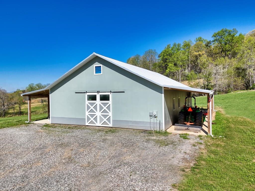 1735 Downings Creek Road, Hayesville SC 29804 - Photo