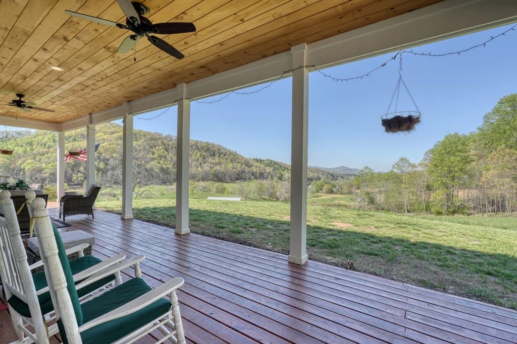 1735 Downings Creek Road, Hayesville SC 29804 - Photo