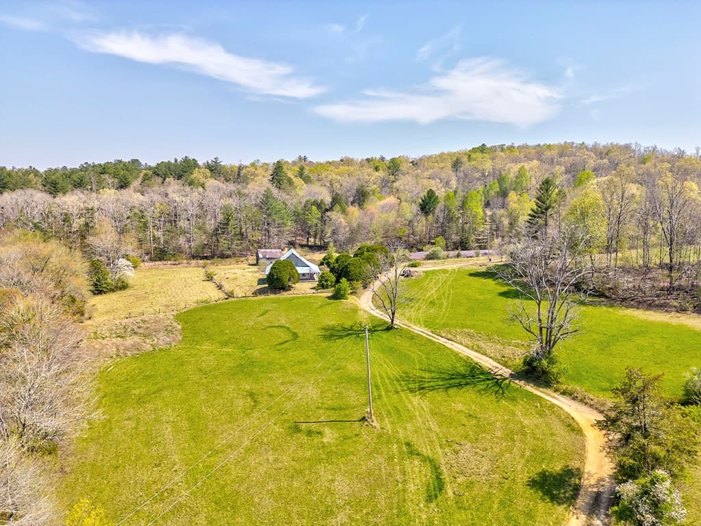 365 Waters Road, Mccaysville GA 30555 - Photo