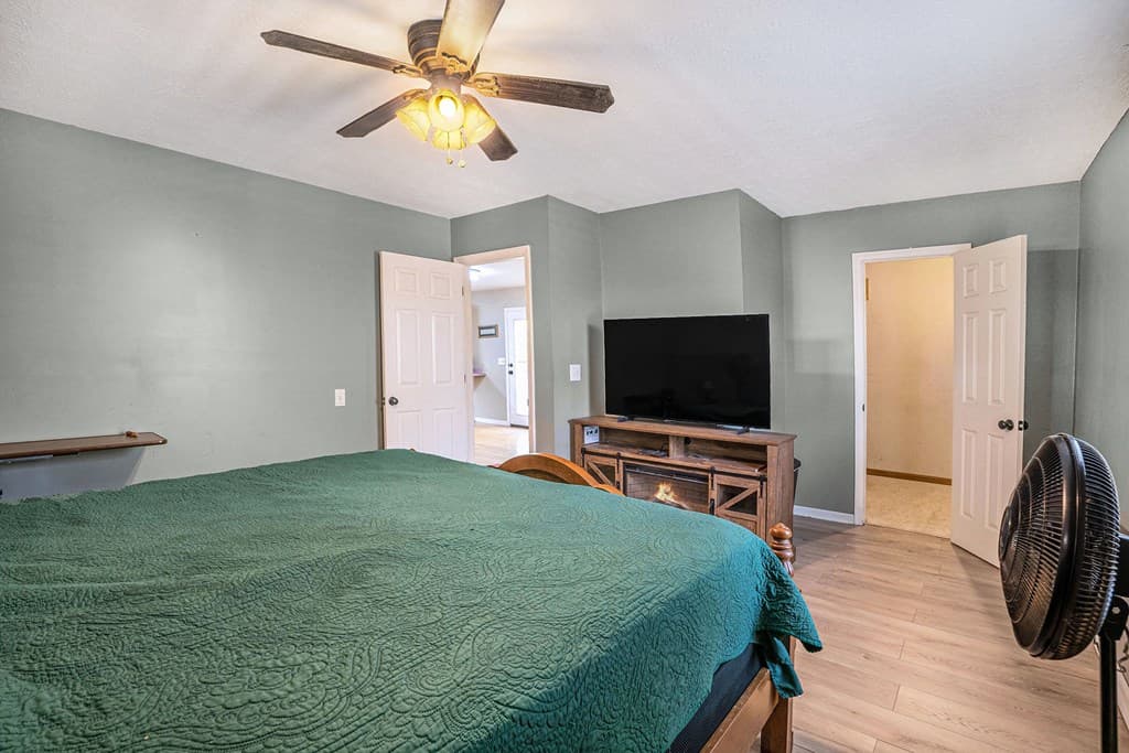 542 Sharp Top Circle, Blairsville GA 30512 - Photo