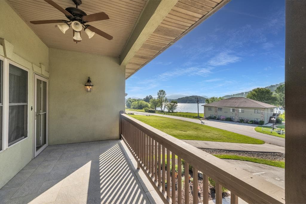 1647-8H Lakeview Drive, Young Harris GA 30582 - Photo