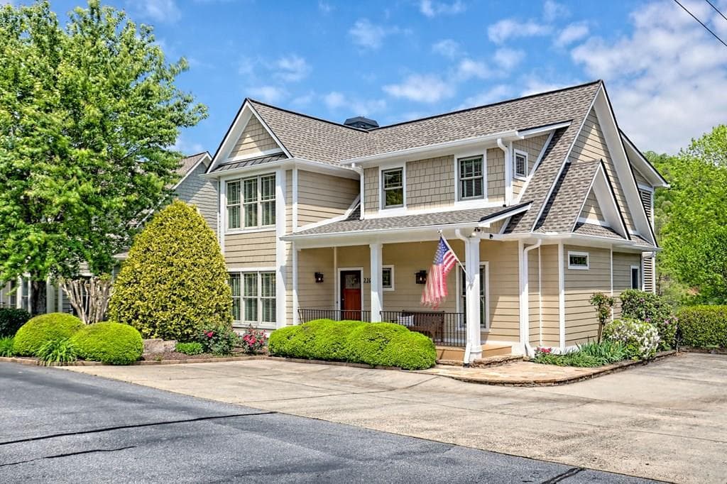 2265 Eastgate Drive, Hiawassee GA 30546 - Photo