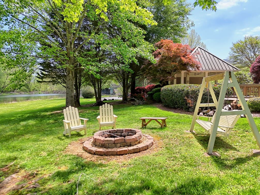 2265 Eastgate Drive, Hiawassee GA 30546 - Photo