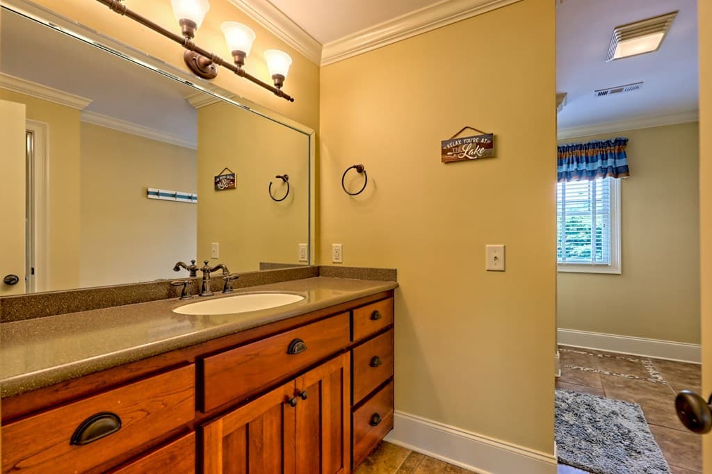 2265 Eastgate Drive, Hiawassee GA 30546 - Photo