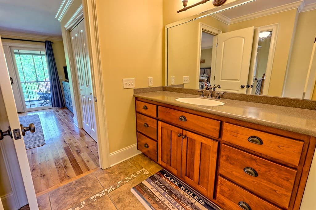 2265 Eastgate Drive, Hiawassee GA 30546 - Photo