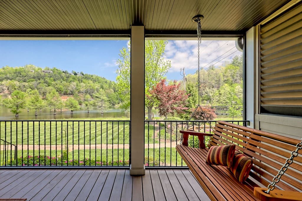 2265 Eastgate Drive, Hiawassee GA 30546 - Photo