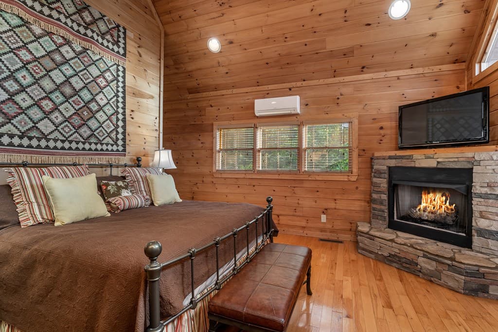 433 Spruce Circle, Mineral Bluff GA 30559 - Photo