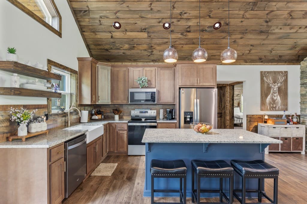 595 Arp Road, Mineral Bluff GA 30559 - Photo