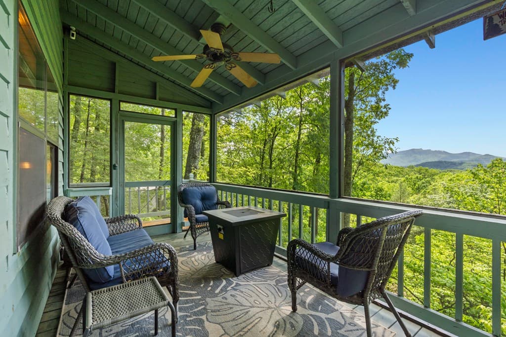 127 Berry Reister Drive, Blairsville GA 30512 - Photo