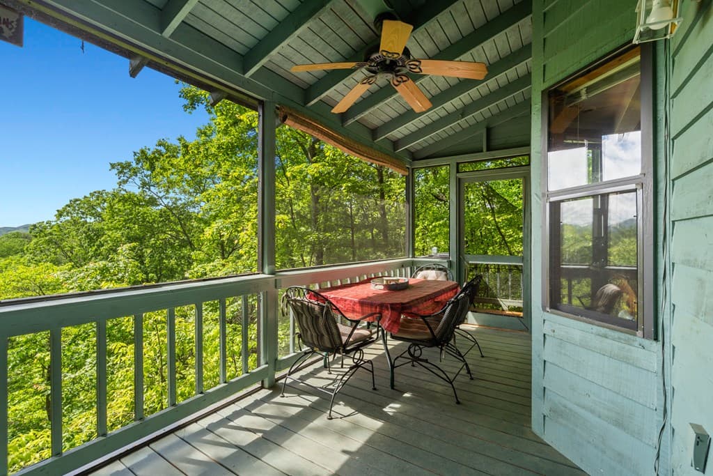 127 Berry Reister Drive, Blairsville GA 30512 - Photo