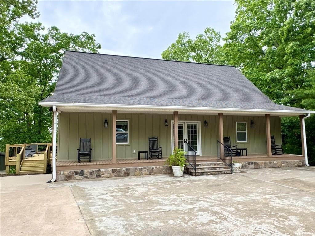 1803 Chatuge Hills Road, Hiawassee GA 30546 - Primary photo