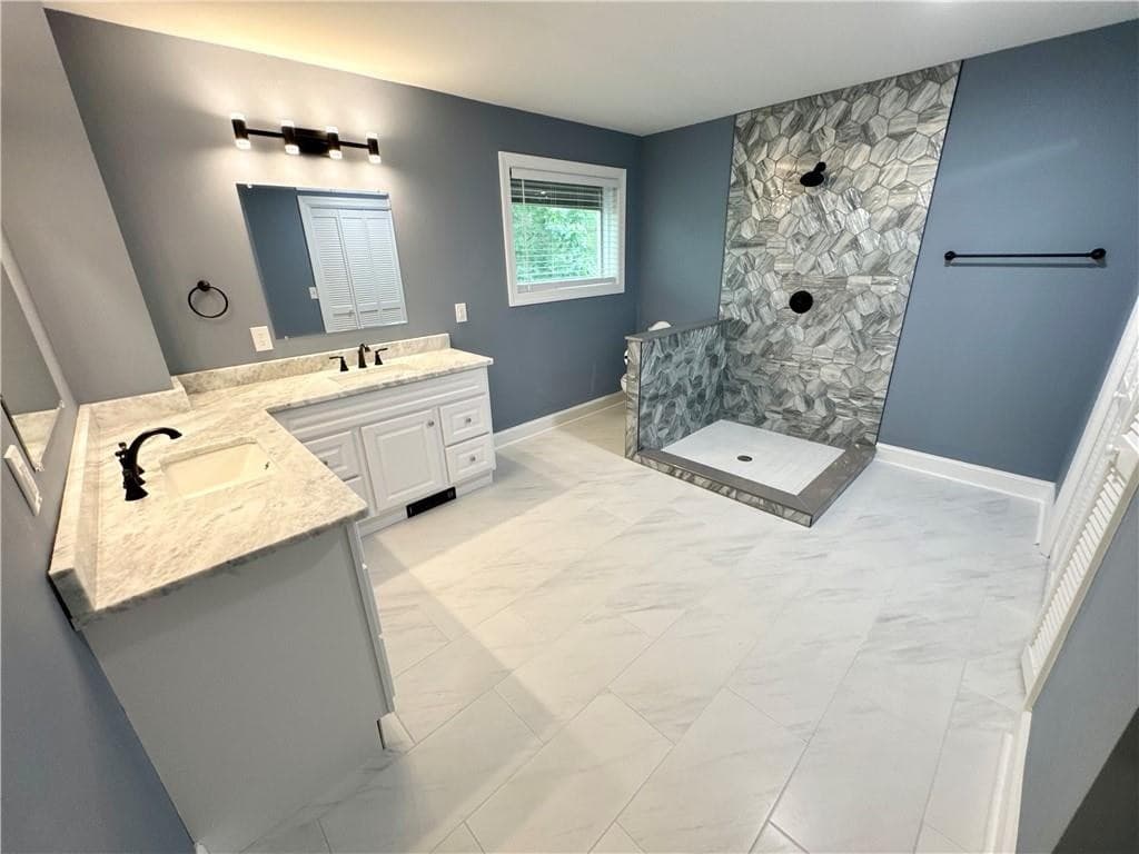 1803 Chatuge Hills Road, Hiawassee GA 30546 - Photo