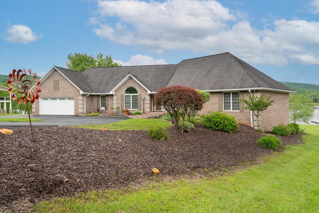 1537 Victoria Woods Drive, Hiawassee GA 30546 - Photo