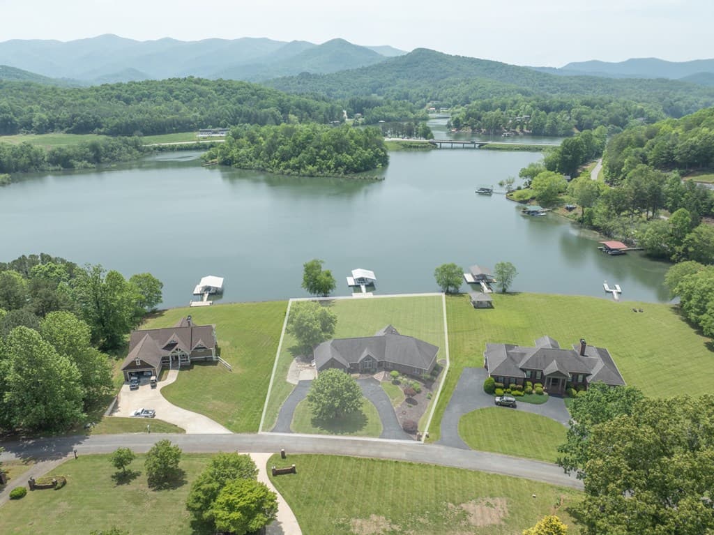 1537 Victoria Woods Drive, Hiawassee GA 30546 - Photo