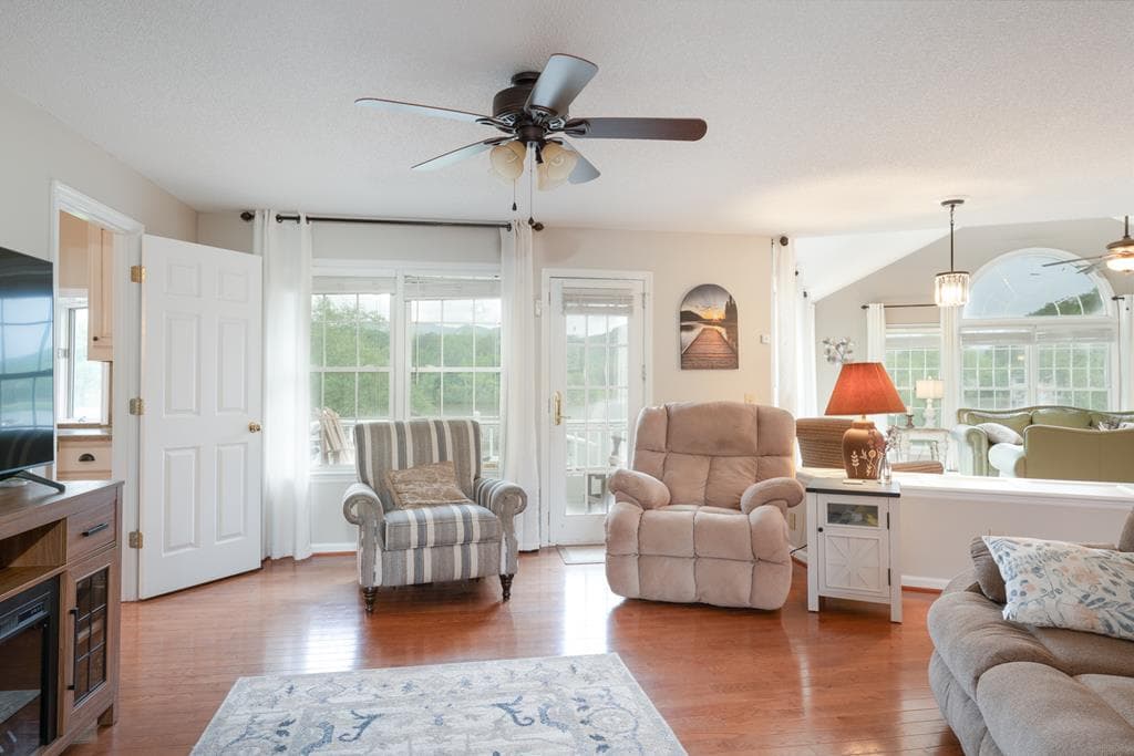 1537 Victoria Woods Drive, Hiawassee GA 30546 - Photo