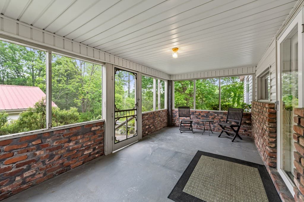 16 Hollow Springs Road, Blue Ridge GA 30513 - Photo