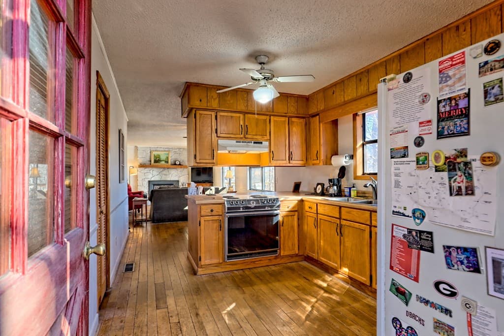 5827 Brasstown Creek Est, Young Harris GA 30582 - Photo