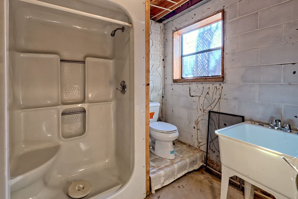 5827 Brasstown Creek Est, Young Harris GA 30582 - Photo