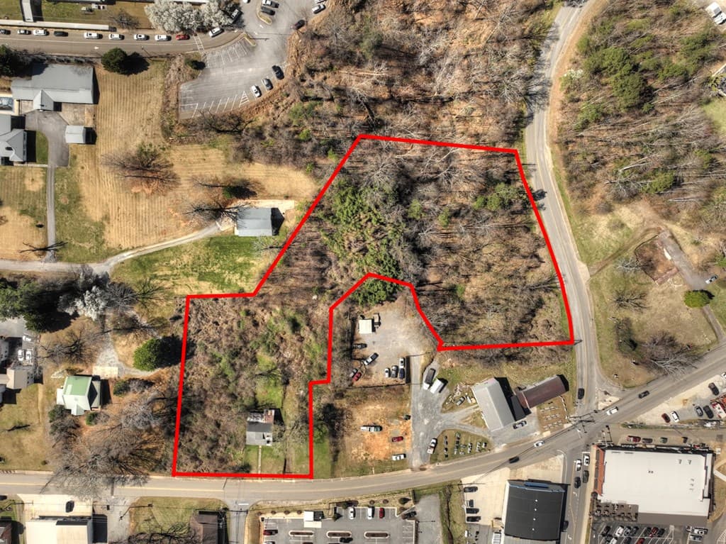 340 W First Street, Blue Ridge GA 30513 - Photo