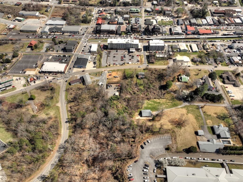 340 W First Street, Blue Ridge GA 30513 - Photo