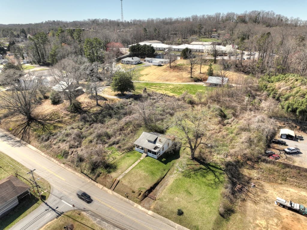 340 W First Street, Blue Ridge GA 30513 - Photo