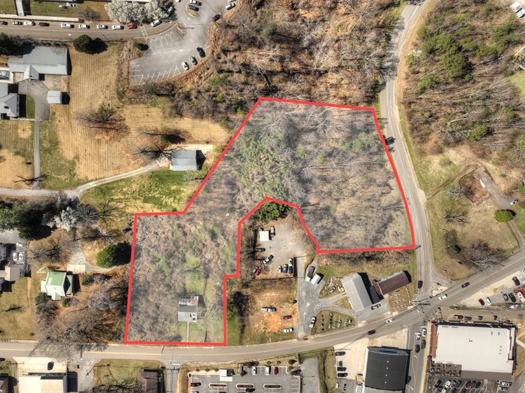 340 W First Street, Blue Ridge GA 30513 - Photo