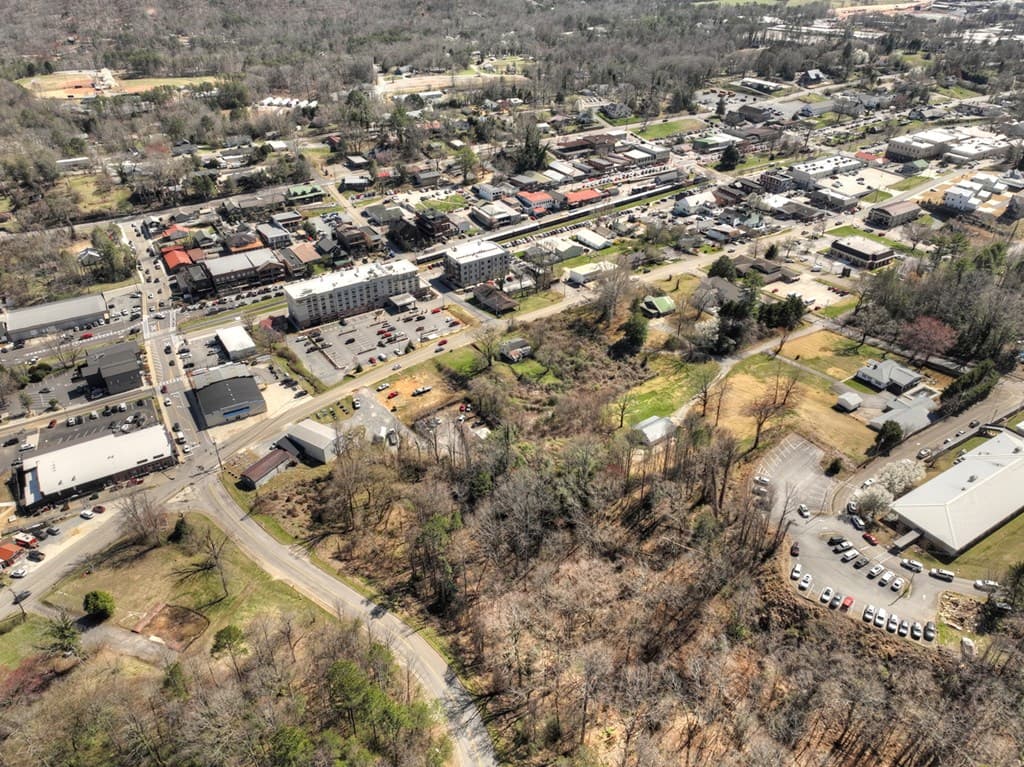 340 W First Street, Blue Ridge GA 30513 - Photo