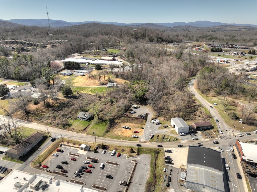 340 W First Street, Blue Ridge GA 30513 - Photo