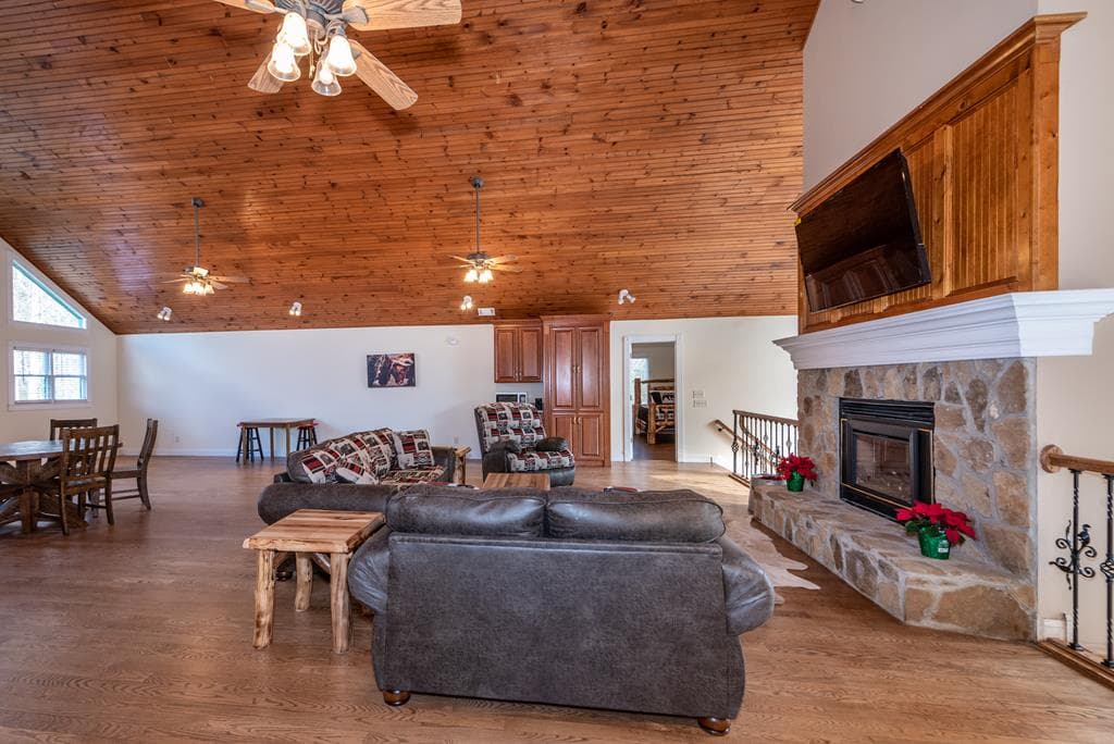 33 Tj Mote Road, Dahlonega GA 30533 - Photo