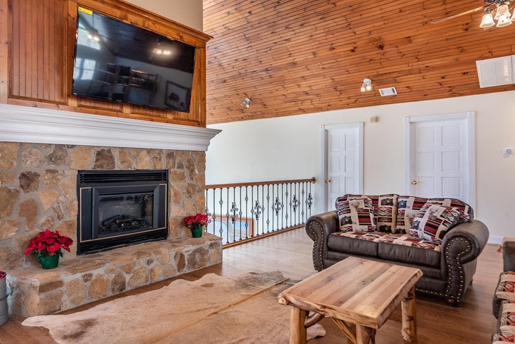 33 Tj Mote Road, Dahlonega GA 30533 - Photo