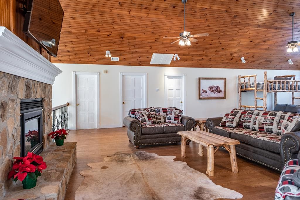 33 Tj Mote Road, Dahlonega GA 30533 - Photo