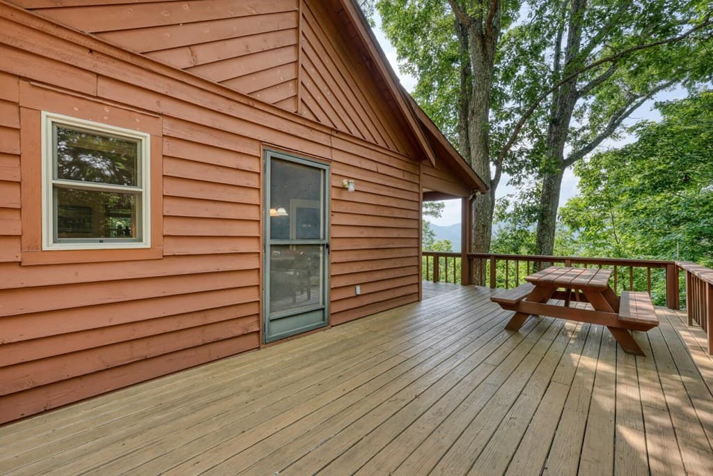 1795 Ivy Mountain Road, Hiawassee GA 30546 - Photo