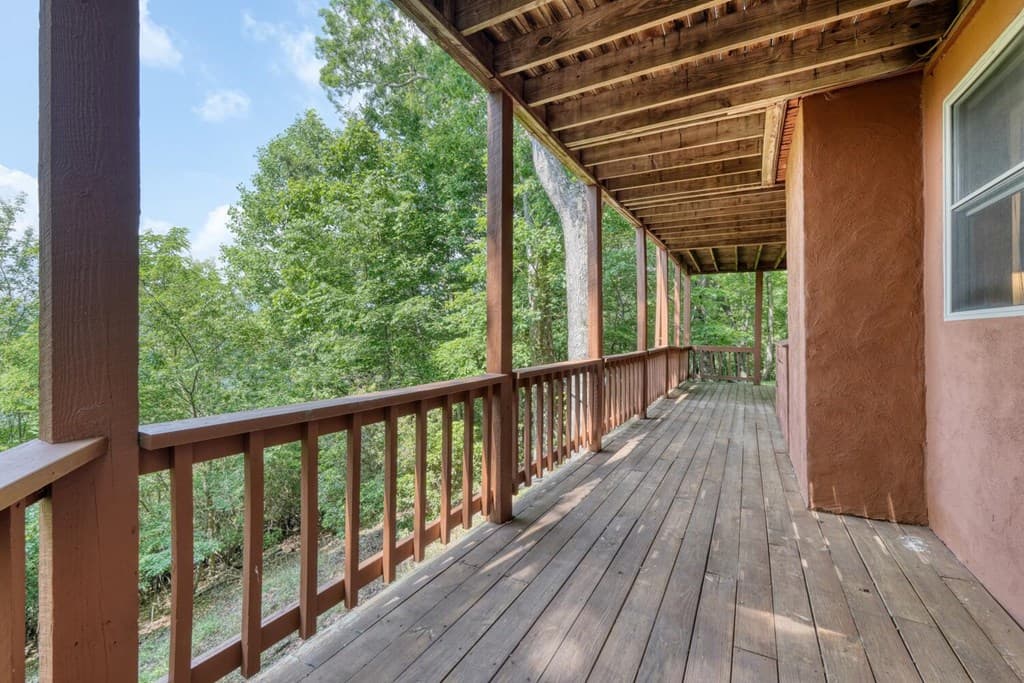 1795 Ivy Mountain Road, Hiawassee GA 30546 - Photo