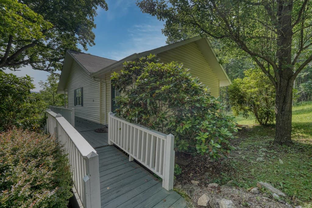 43 Diane Street, Blairsville GA 30512 - Photo