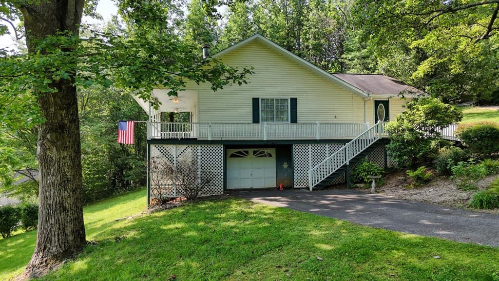 43 Diane Street, Blairsville GA 30512 - Photo