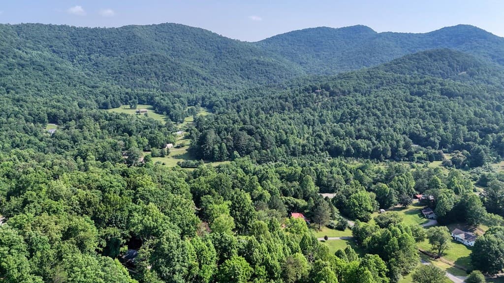43 Diane Street, Blairsville GA 30512 - Photo