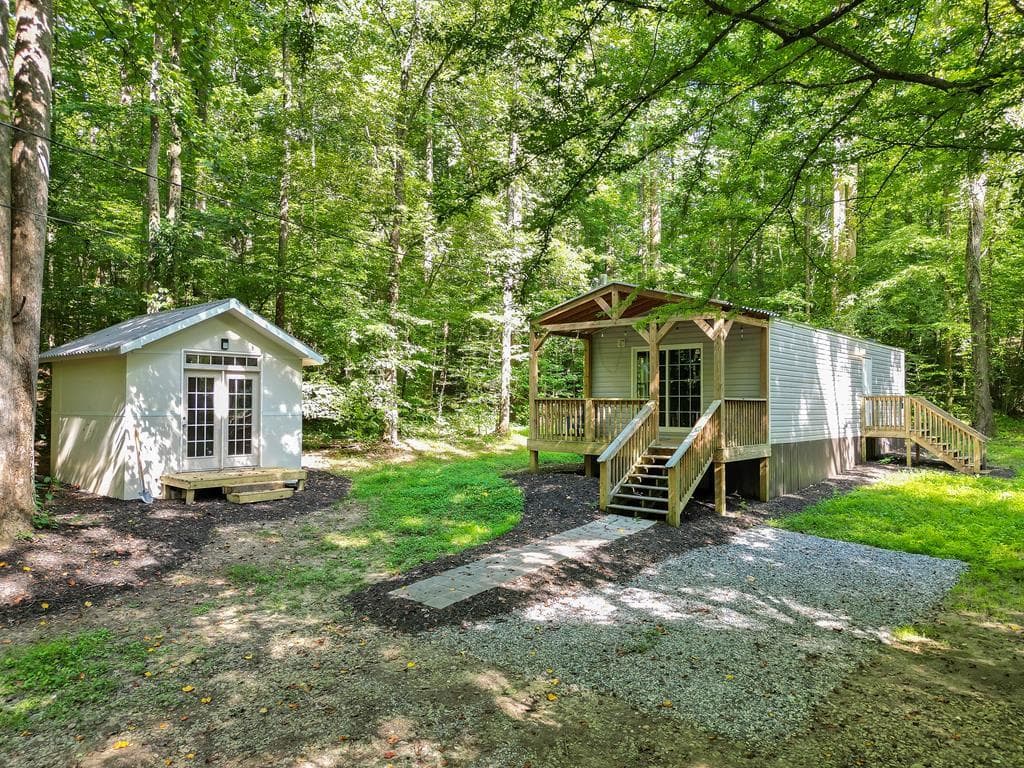 414 Twin Mountain Lake Circle, Talking Rock GA 30175 - Primary photo