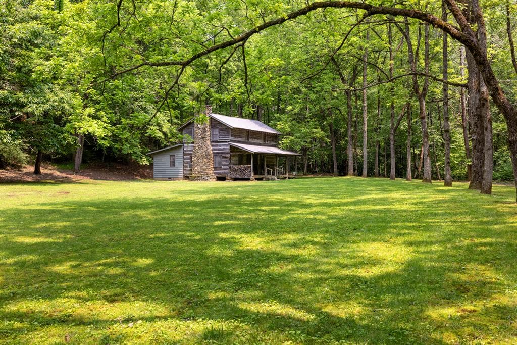 7320 Chestnut Valley Road, Hiawassee GA 30546 - Photo