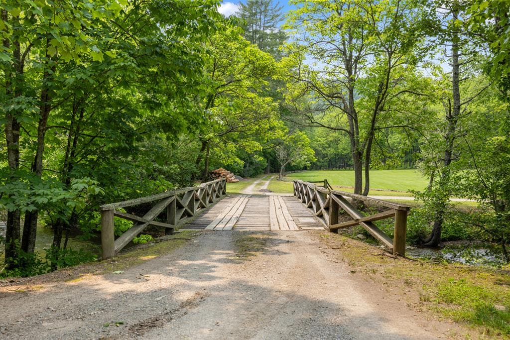 7320 Chestnut Valley Road, Hiawassee GA 30546 - Photo