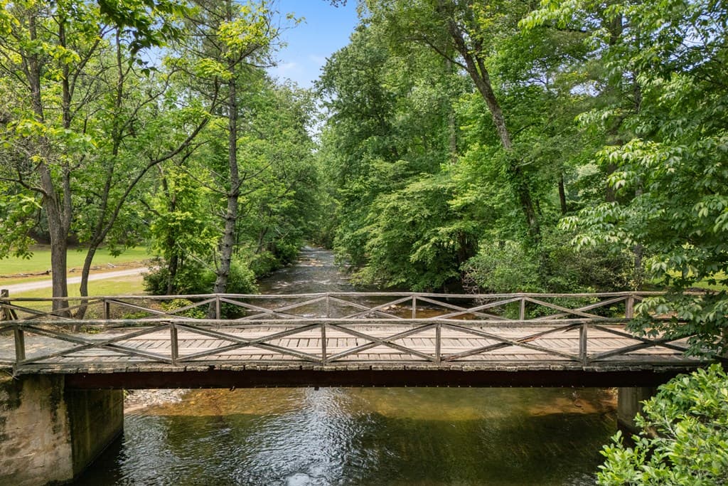 7320 Chestnut Valley Road, Hiawassee GA 30546 - Photo