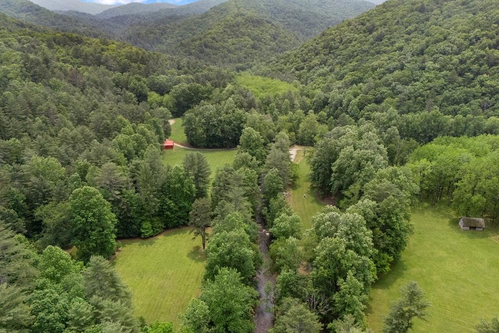 7320 Chestnut Valley Road, Hiawassee GA 30546 - Photo